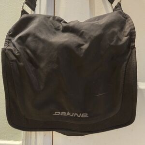 Dakine Black Crossbody Messenger Bag for Men